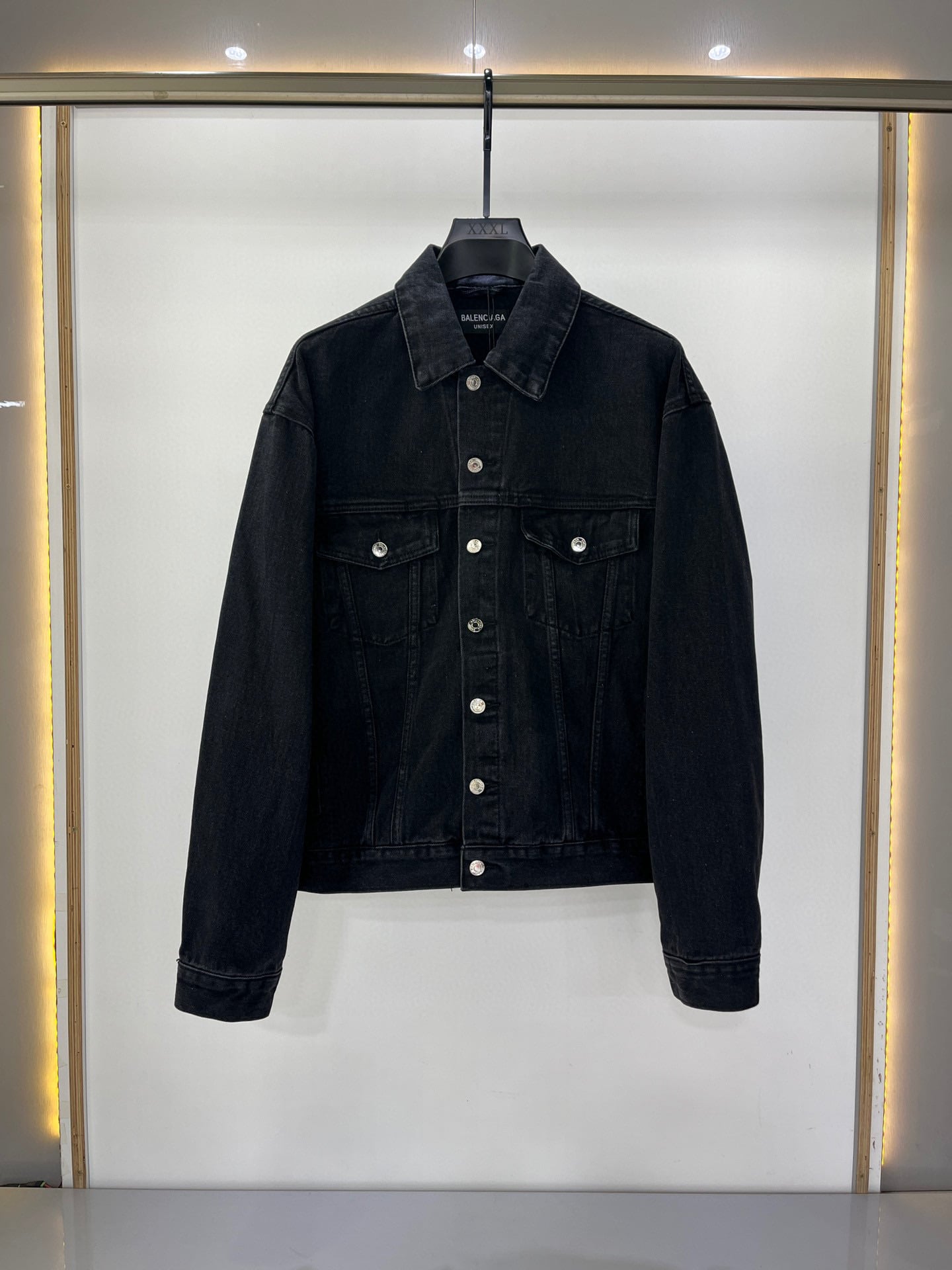 Áo khoác jeans nam Balenciaga* 1650@ áo khoác denim in LOGO, nút