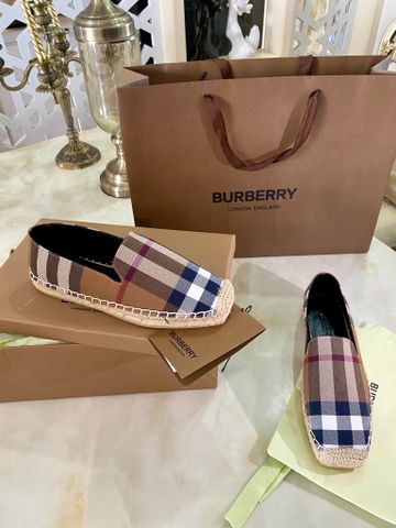 Giày slip on nữ Burberry* kẻ nâu đế cói đẹp SIÊU CẤP