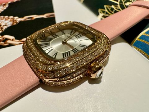 Đồng hồ nữ Cartier* dây da mặt vuông viền kim đẹp sang