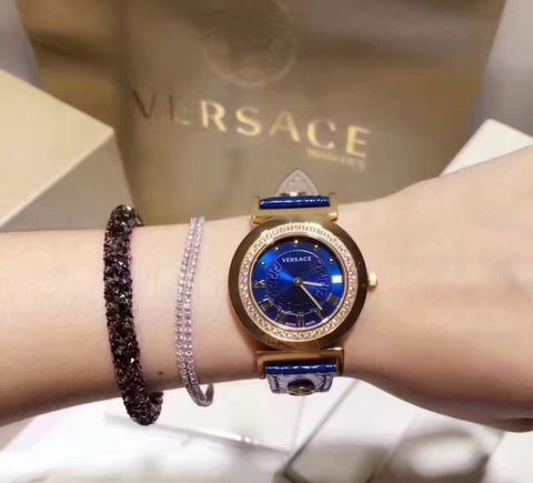 Đồng hồ versace nữ dây da mẫu này quá hot