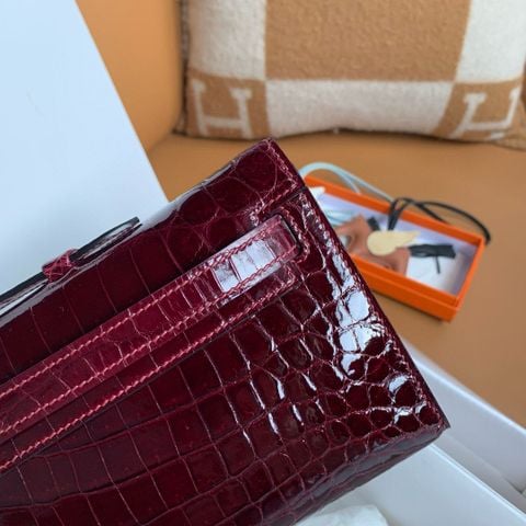 Clutch Hermes* Kelly cá sấu màu rượu chát VIP 1:1