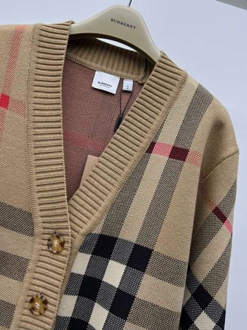 Áo cardigan len nam nữ Burberry* kẻ nâu đẹp VIP 1:1