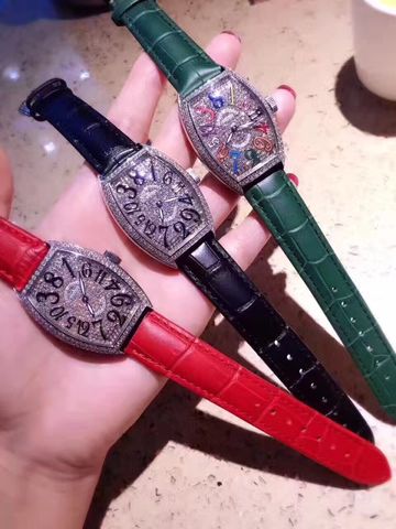 Đồng hồ nữ franck muller dây da mặt nạm đá