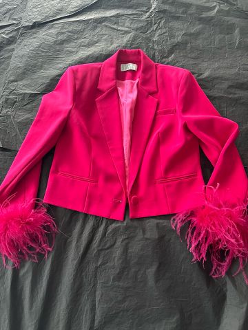 Áo vest lửng GZ* Giusseppee* Zanottii* tay phối lông đà điểu màu hồng đẹp độc VIP 1:1