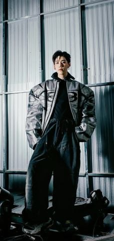Áo khoác da nam Balenciaga* màu bạc hàng độc Balenciaga trình diễn áo khoác đua da rách