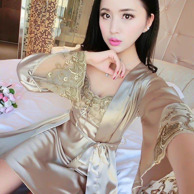 Full sét đồ ngủ lụa kèm áo choàng dài sexy mềm mịn