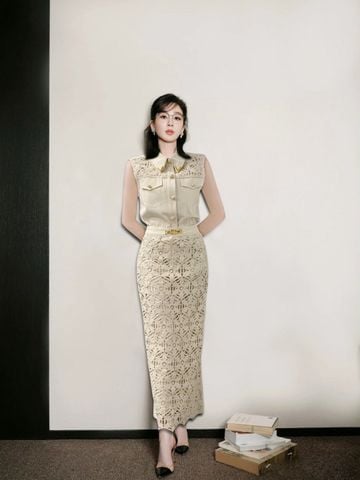 Bộ áo gile và chân váy ren dài VALENTINOO