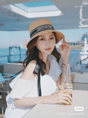 Mũ nữ Di*or* cao cấp