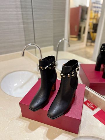 Boot VALENTINO* cao 9cm da bò cao cấp đai đinh kiểu đẹp sang VIP 1:1