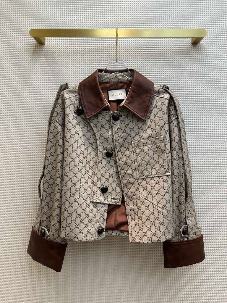 ÁO LEN GUCCI NỮ MÀU BE DÁNG ÔM TINH TẾ THANH LỊCH