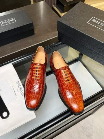 Khám phá đỉnh cao phong cách với Giày Oxford BALMAI*N  Da Bò Vân Cá Sấu Màu Nâu