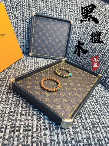 Khay gỗ Louiss* L*V* chữ nhật hoạ tiết Monogram nâu