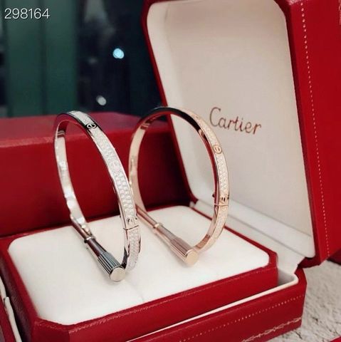Vòng tay nữ Cartier* đính đá đẹp sang SIÊU CẤP