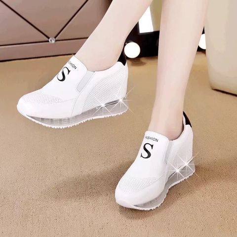 Giày slip on độn đế đẹp