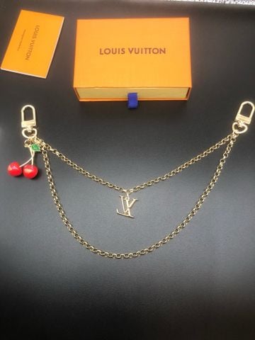 Charm túi xách L*V
