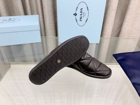 Giày slip on nữ PRADA* da bê trần vân tam giác đẹp VIP 1:1