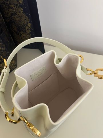 Túi xách nữ Dior* 24cm Ưu đãi đặc biệt
