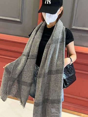 Khăn kẻ Burberry* nam nữ SIÊU CẤP