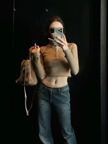 Áo len croptop cổ lọ kéo khoá kiểu đẹp