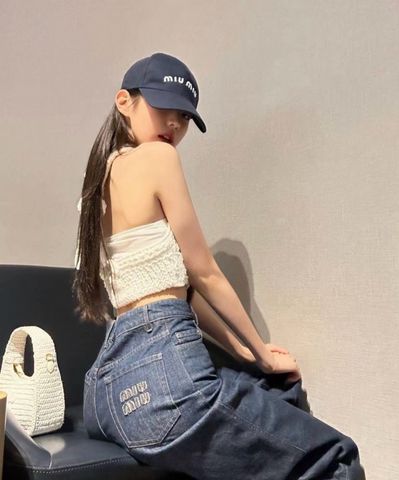 Quần jeans nữ miu* miu* ống đứng VIP 1:1