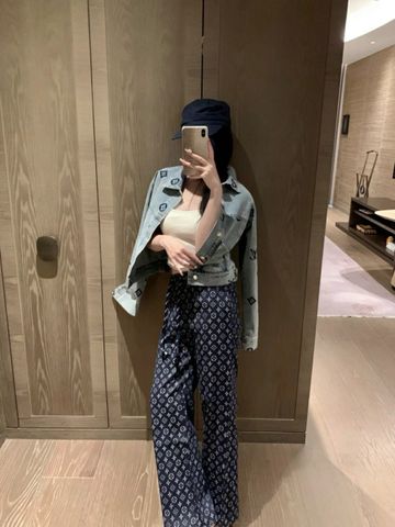 Nhân bản từ Áo khoác jeans nữ bo gấu dáng lửng vai rộng cổ và tay phối lông kiểu cực đẹp trending VIP 1:1