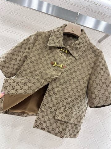 Bộ quần áo nữ GUCC*  gồm áo ngắn tay phối quần short cạp cao