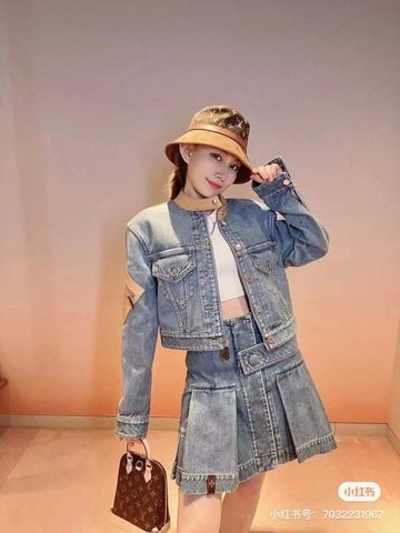 Áo khoác jeans nữ Louiss* L*V* pha da đẹp độc VIP 1:1