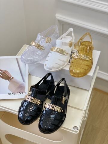 Sandal rọ nam nữ Moschino* nhựa thạch nẹp chữ kim loại vàng đẹp độc