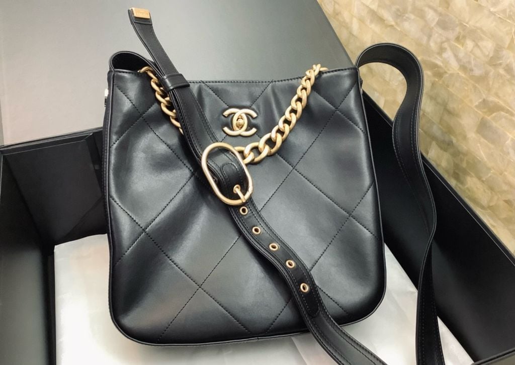 Chanel hippie deals bucket bag
