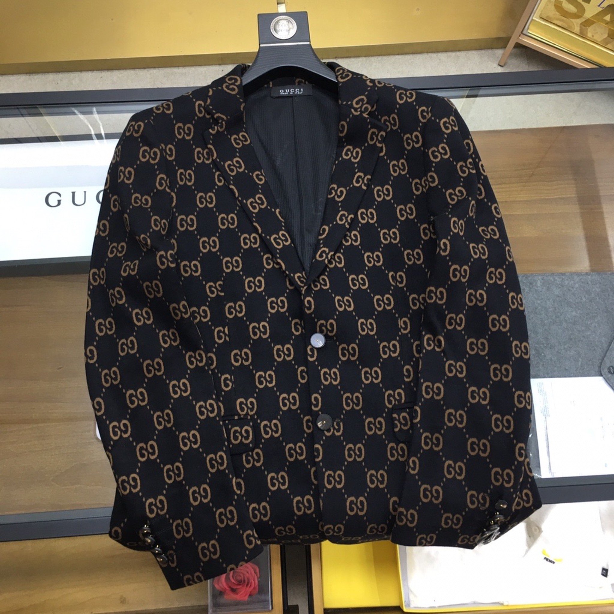 Sale Áo Vest Gucci x Balenciaga