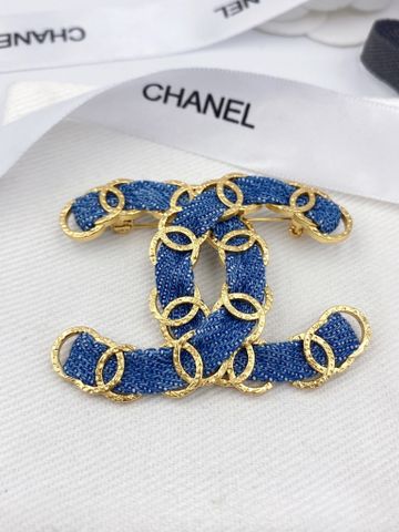 Gài áo CHANEL* đẹp