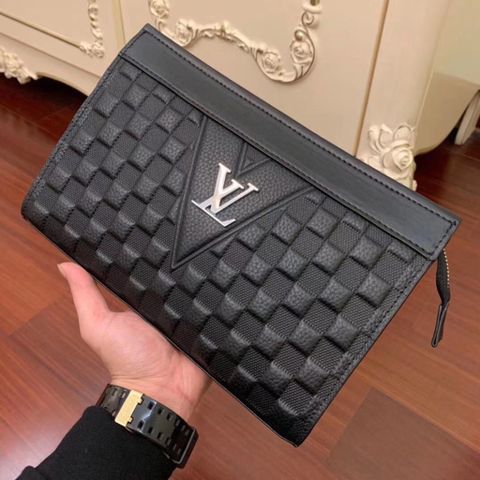 Clutch LV* nam nữ da bò dập karo 26cm