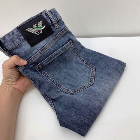 Quần jeans nam các mẫu đẹp