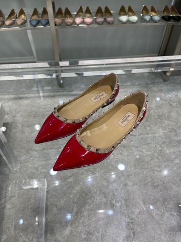 Giày bệt VALENTINO* da bóng và da lỳ viền đinh đẹp SIÊU CẤP