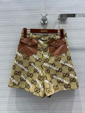 Quần short nữ GUCCI* x BALENCIAGA* hoạ tiết logo chữ trắng