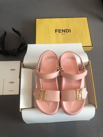 Sandal nữ Fendy* 2 quai ngang da bò nẹp logo vàng đẹp cao cấp