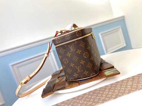 Cặp lồng LV* hoạ tiết Monogram nâu size 24cm SIÊU CẤP