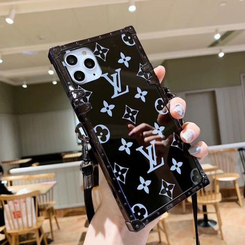 Ốp iphone LV* tráng gương hoạ tiết Monogram đẹp sang có đủ loại