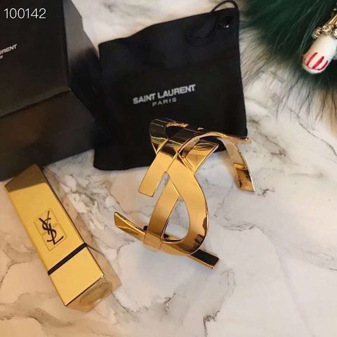 Bộ vòng tay và nhẫn YSL* bản to đẹp sang hàng độc