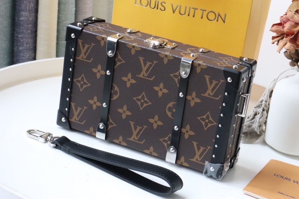 Túi LV* hộp vuông LV* hoạ tiết Monogram viền da size 21,5cm hàng cao c –  lien fashion