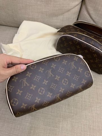 Clutch LV* nam nữ size 28cm bản to 2 khoá hoạ tiết Monogram