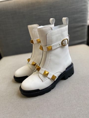 Boot VALENTINO* cổ lỡ VIP 1:1 da bò lỳ tán đinh vàng to bản