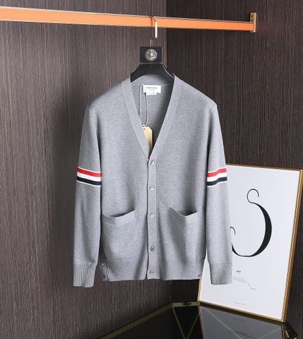 Áo len nam Thom* Browne* cài khuy đẹp