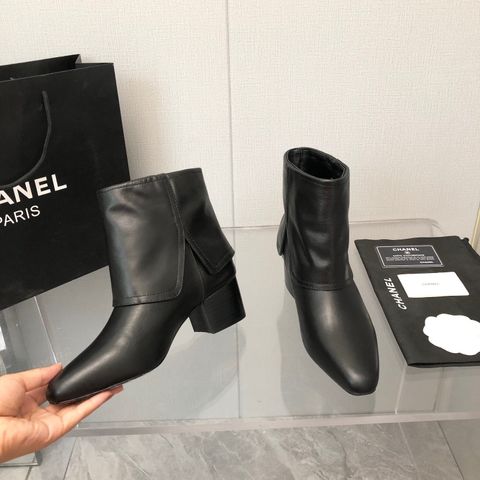 Boot chanel* cổ lỡ da bò lỳ mềm gót vuông cao 5cm đẹp sang SIÊU CẤP