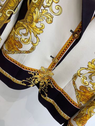 Áo vest nữ VERSACE* hoa văn vàng đẹp sang SIÊU CẤP
