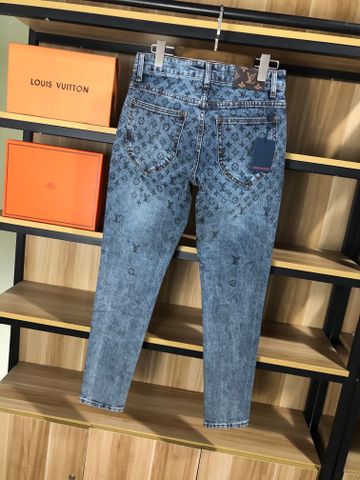 Quần jeans nam LV* in hoạ tiết Monogram có 2 màu