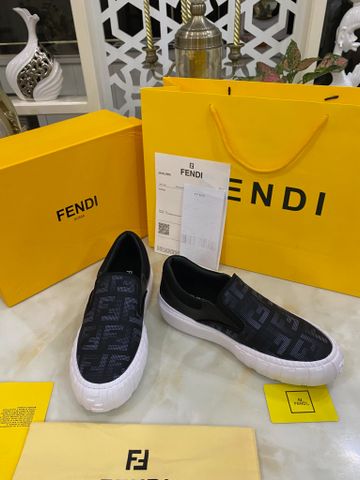 Giày slip on nam Fendy* hoạ tiết logo SIÊU CẤP