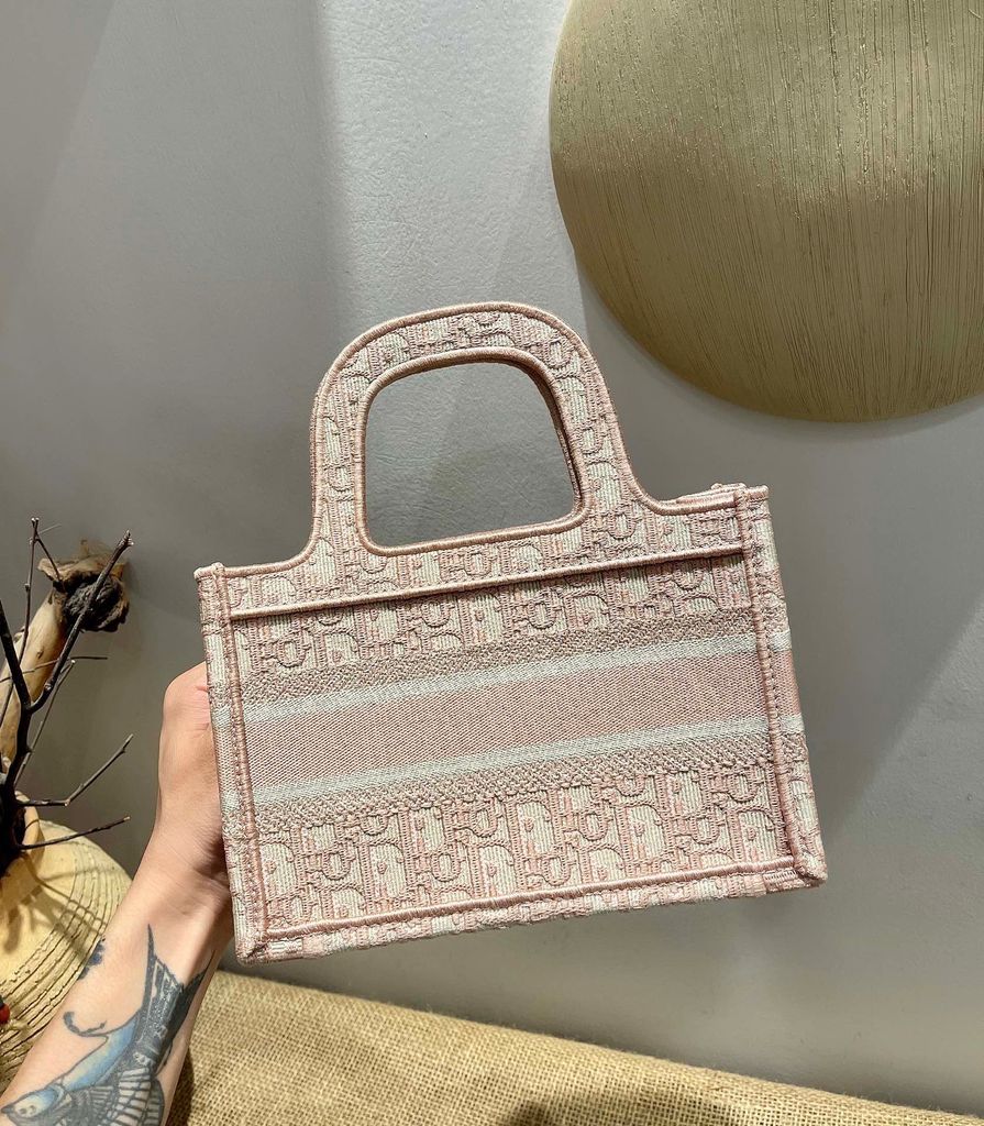 dior book tote 36cm
