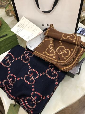 Khăn dạ GUCCI* nam nữ hoạ tiết logo dùng đc cả 2 mặt màu đẹp sang hàng chất đẹp cao cấp