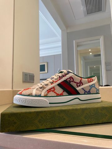 Giày thể thao nam nữ GUCCI* arrival tennis 1977 thêu hoạ tiết logo mix màu cực đẹp độc